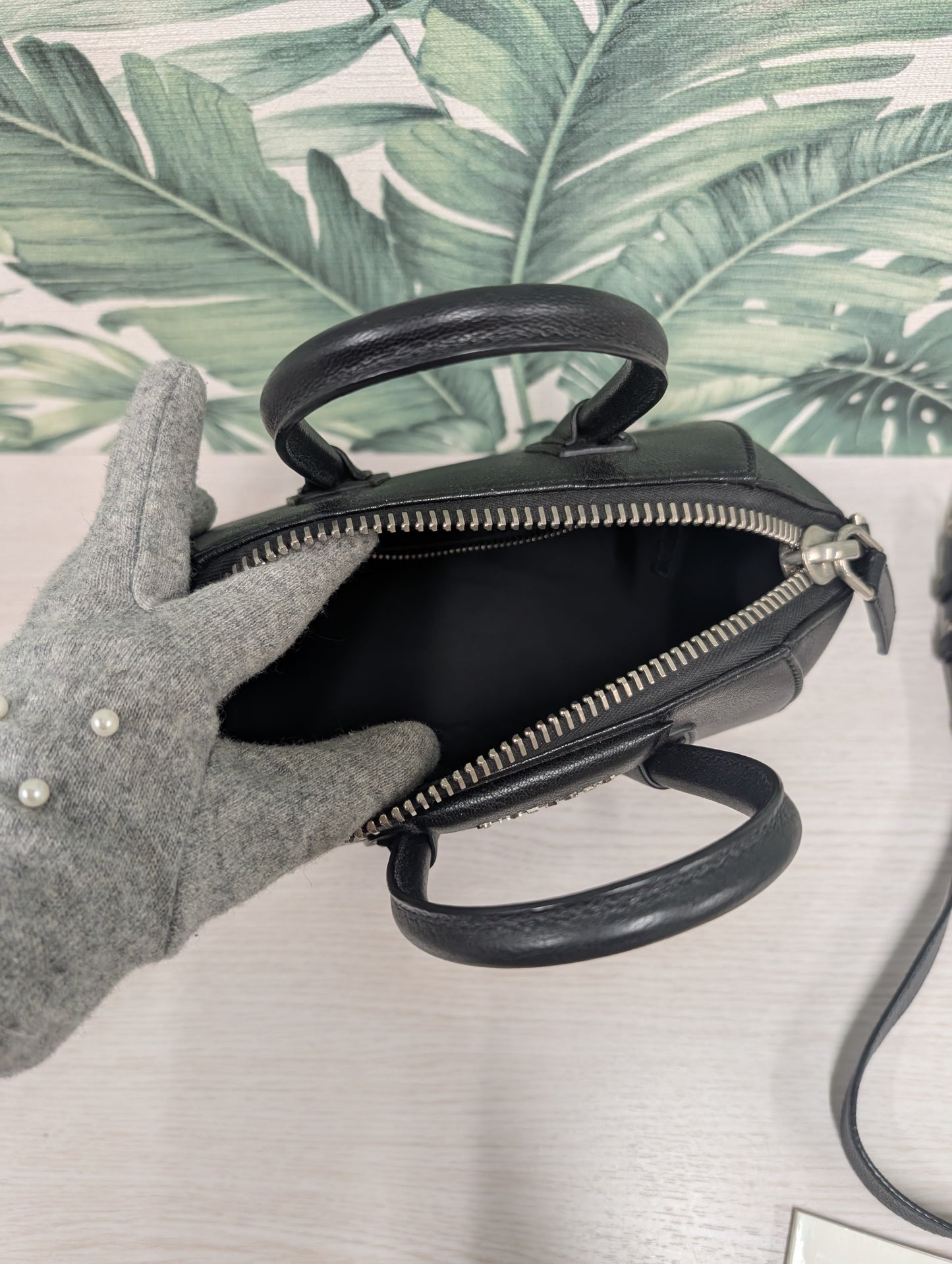 Sugar Goatskin Antigona Mini