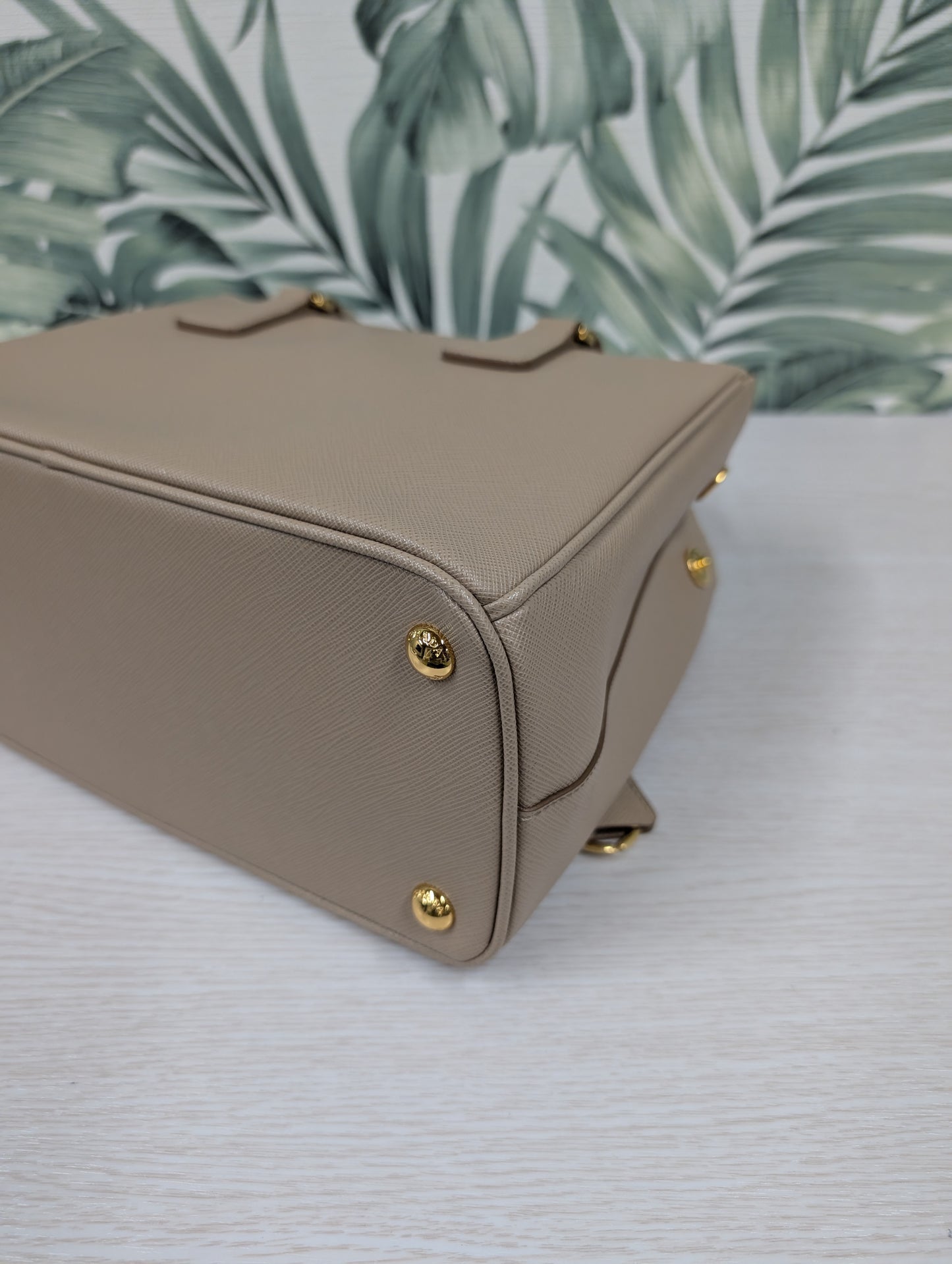 Saffiano Galleria Medium
