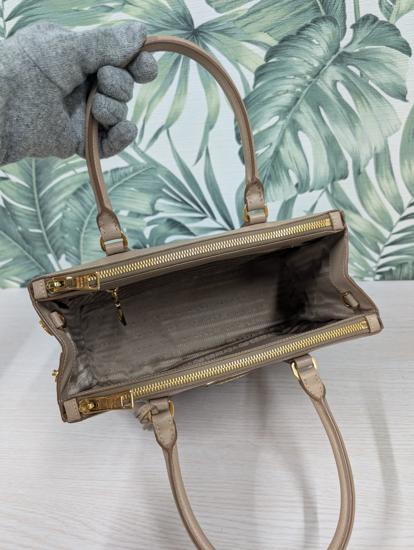Saffiano Galleria Medium