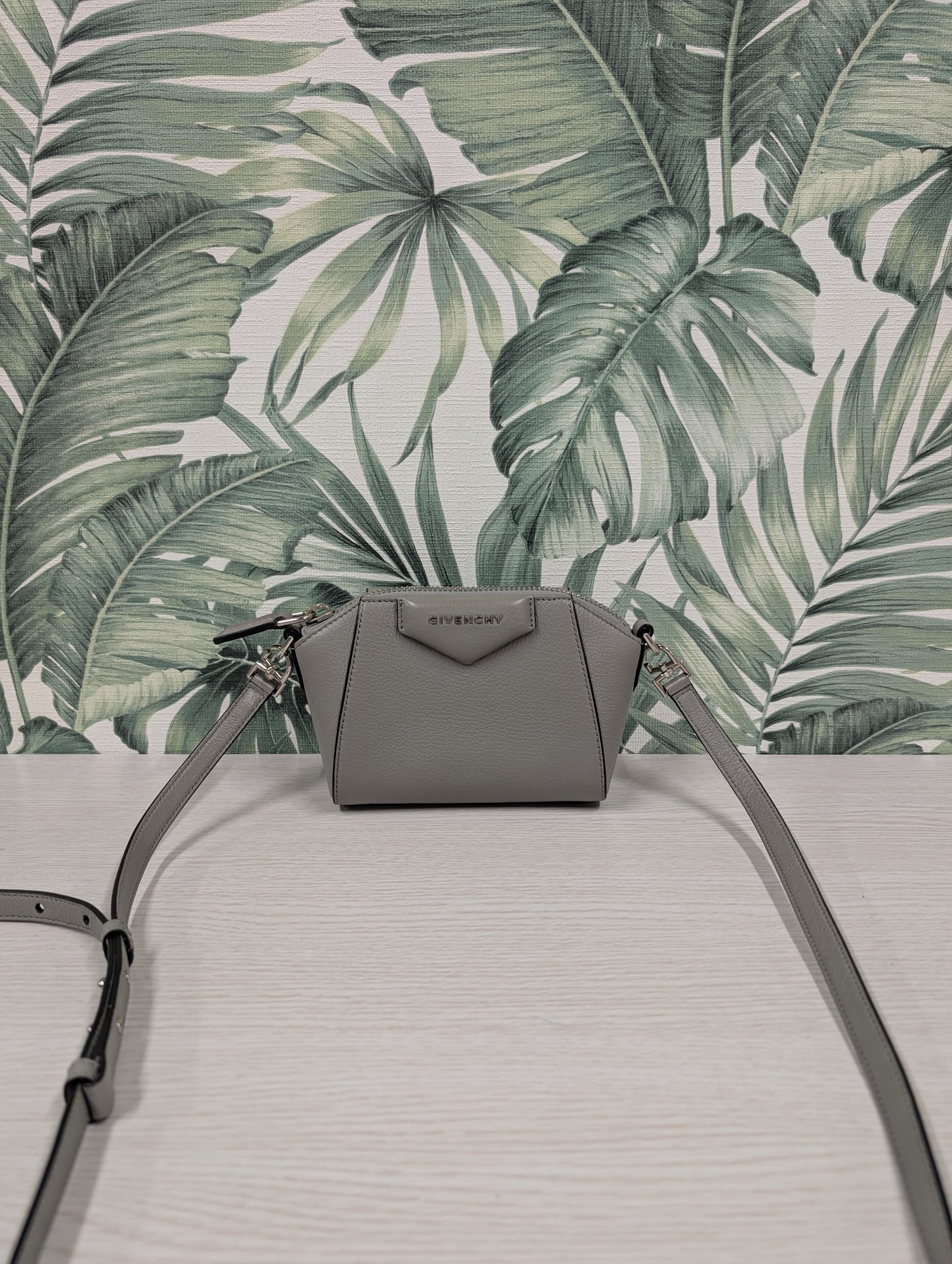 Antigona Crossbody Nano