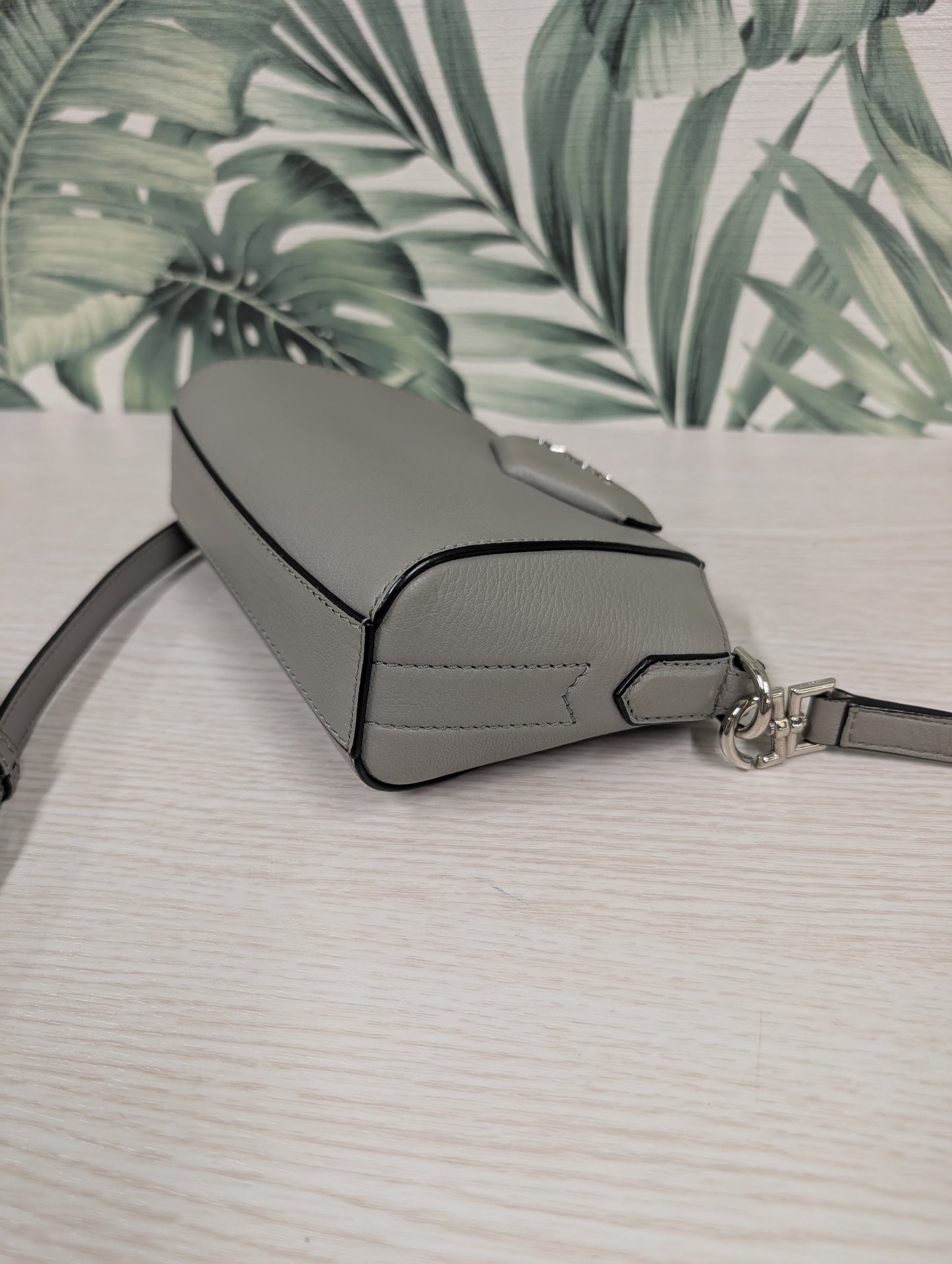 Antigona Crossbody Nano
