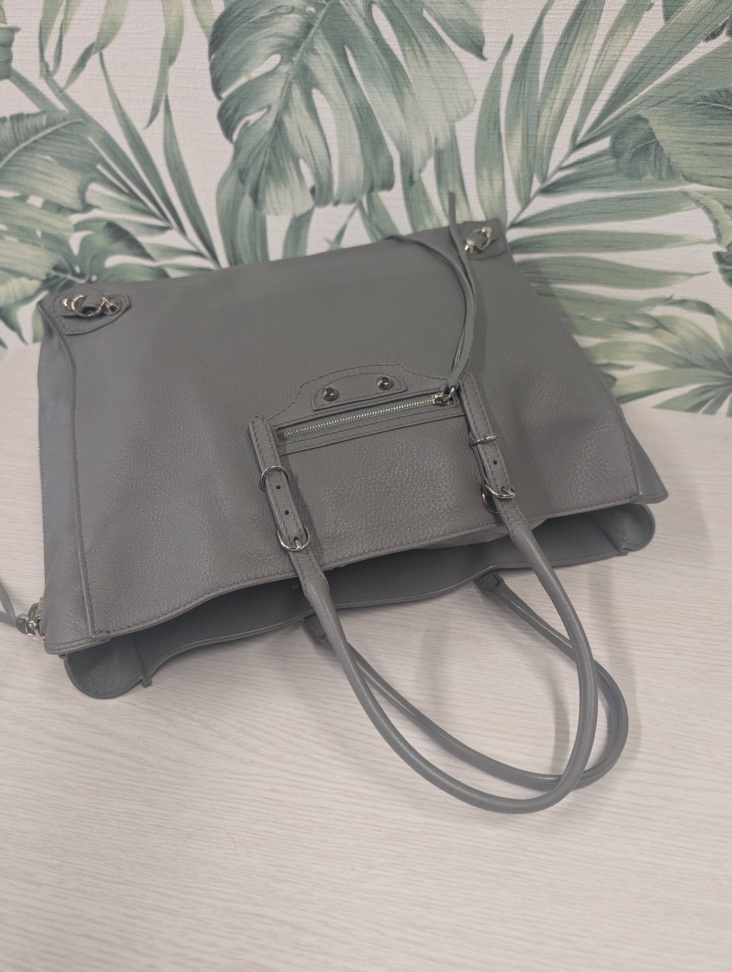 Papier B4 Zip Around Classic Studs Bag Leather