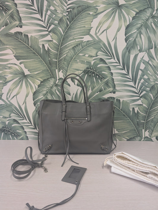 Papier B4 Zip Around Classic Studs Bag Leather