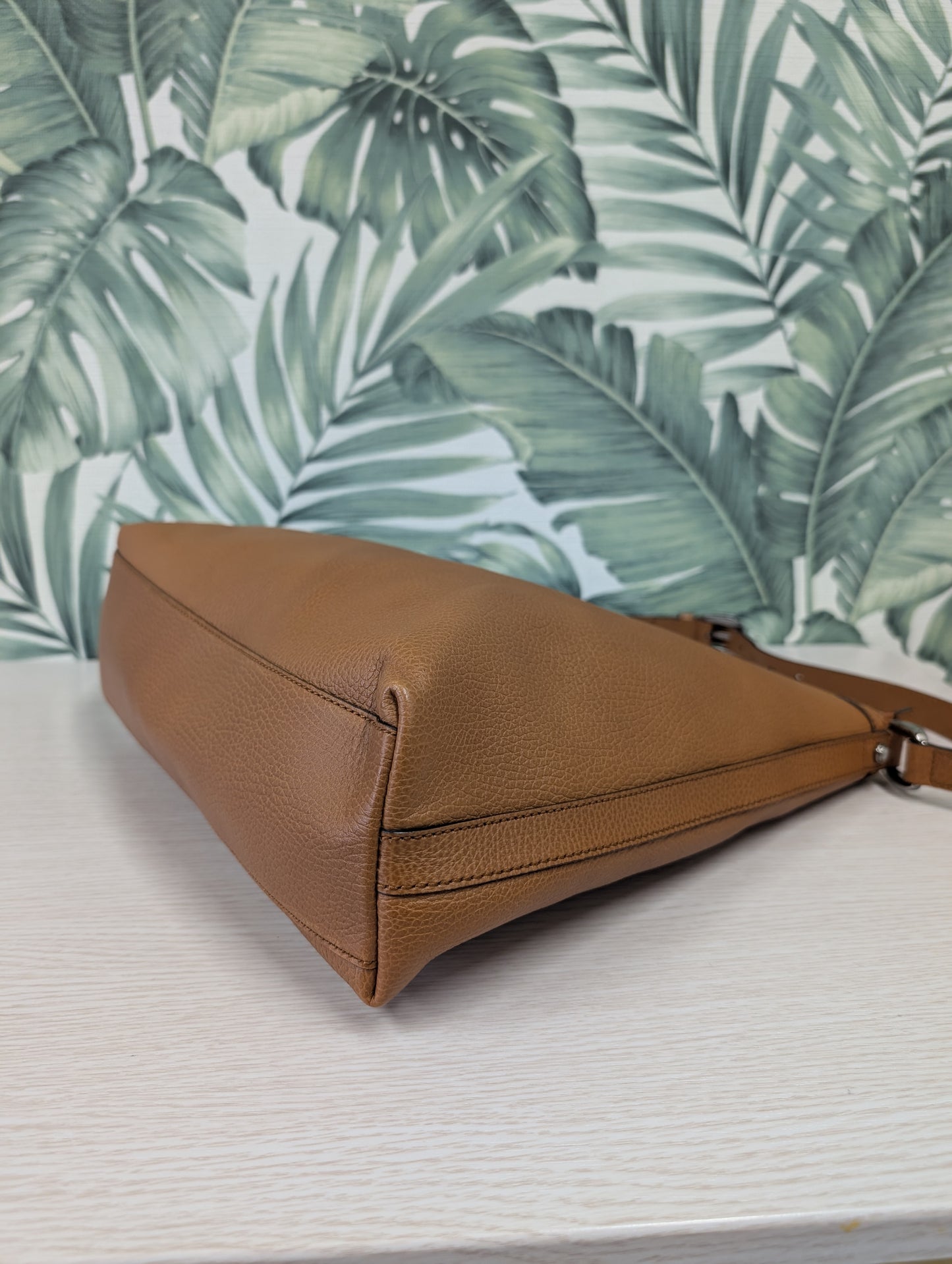 Interlocking G Hobo Leather