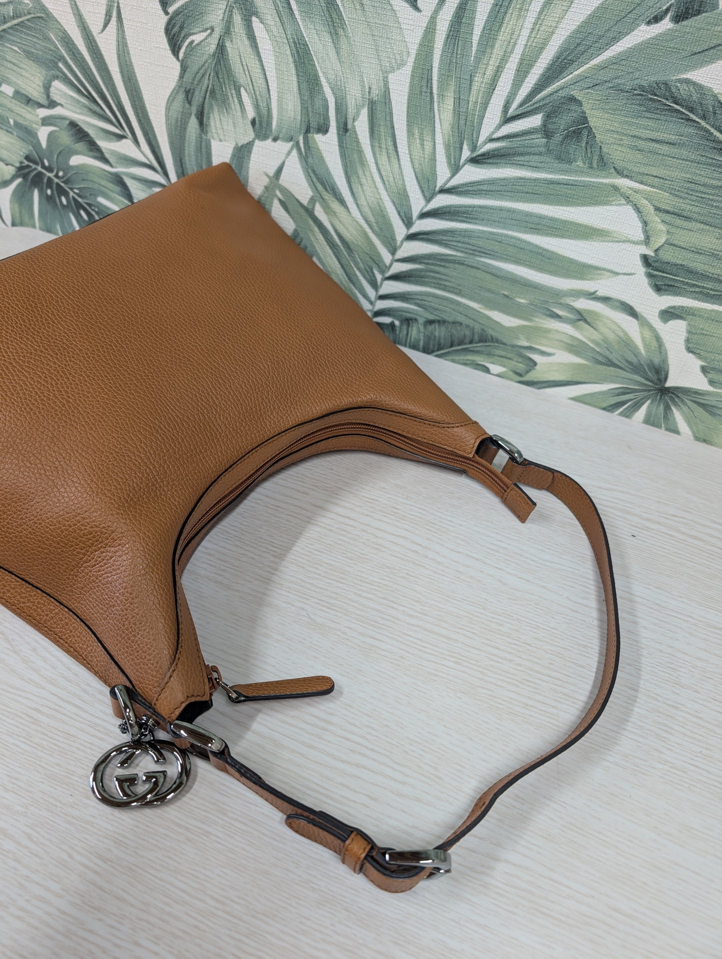 Interlocking G Hobo Leather