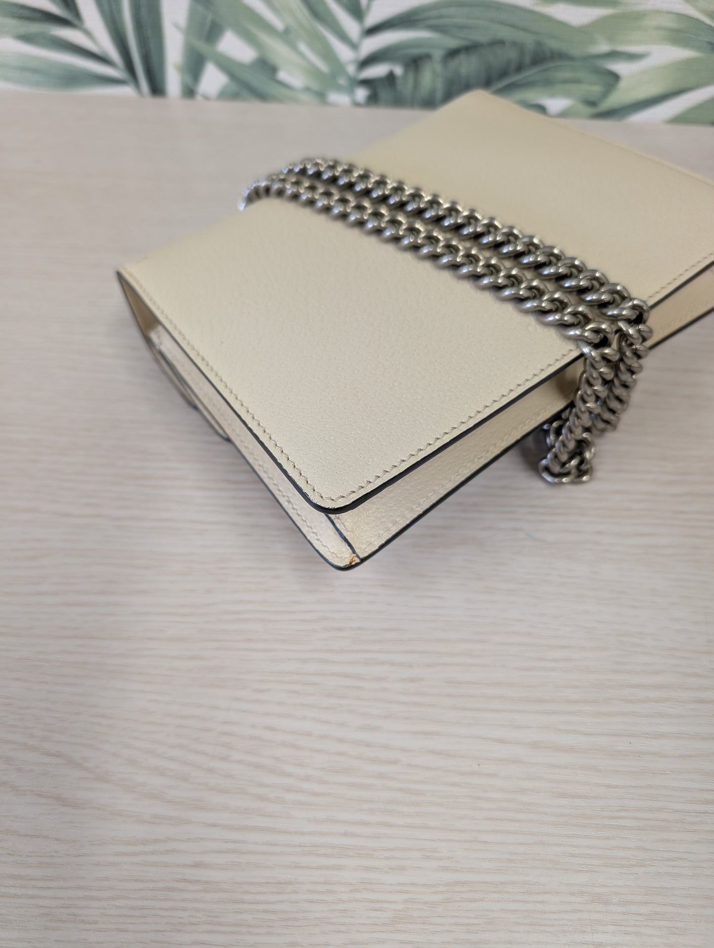 Dionysus Wallet on Chain Mini