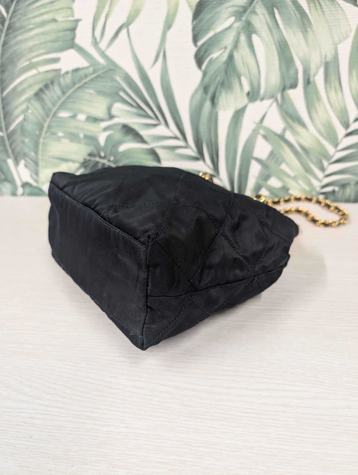 Vintage Quilted Chain Long Gold Nylon Mini
