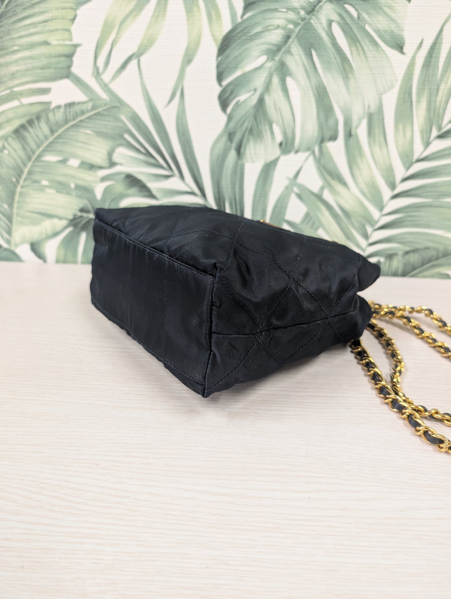 Vintage Quilted Chain Long Gold Nylon Mini
