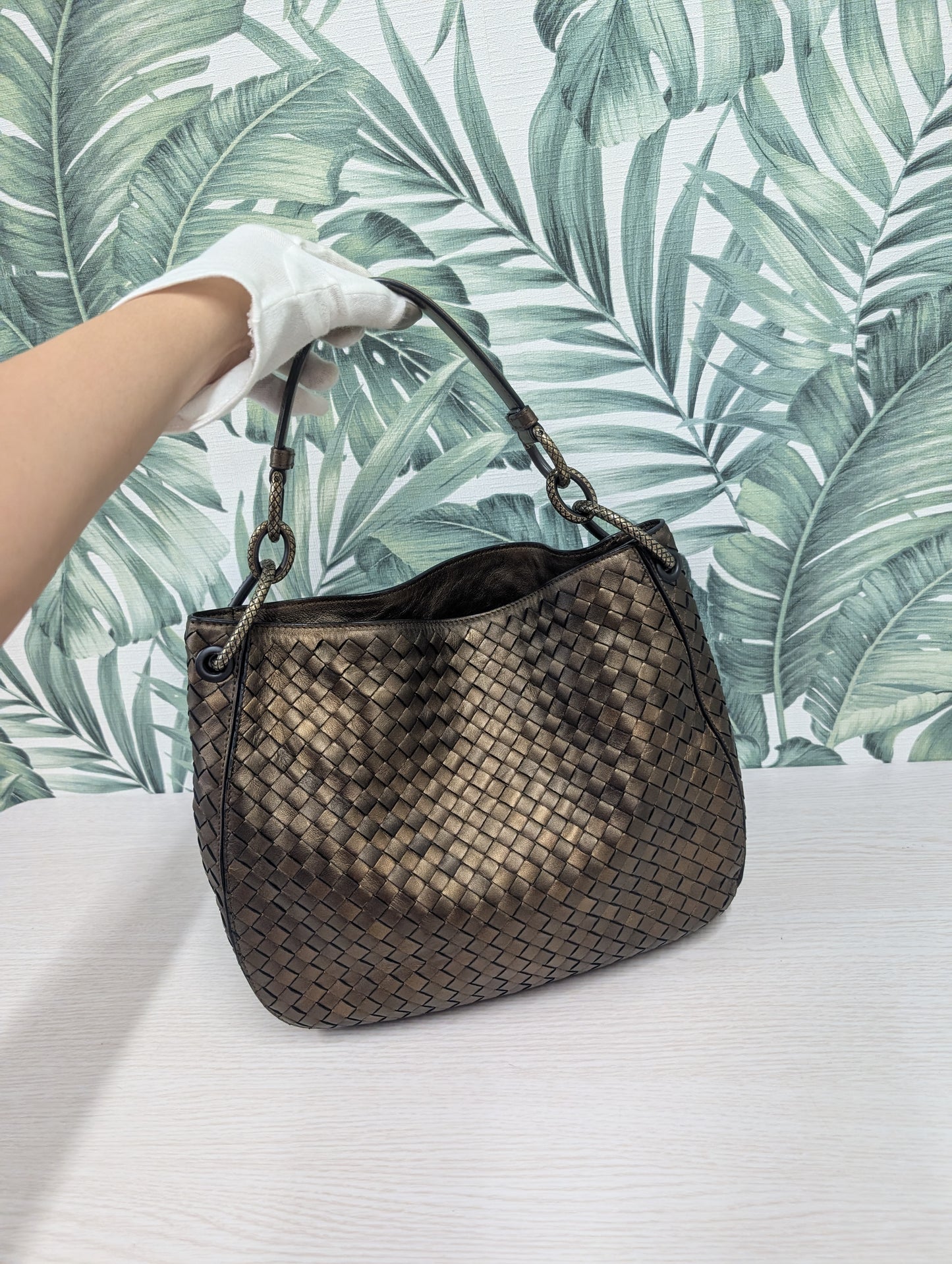 Intrecciato Nappa Leather Loop Small
