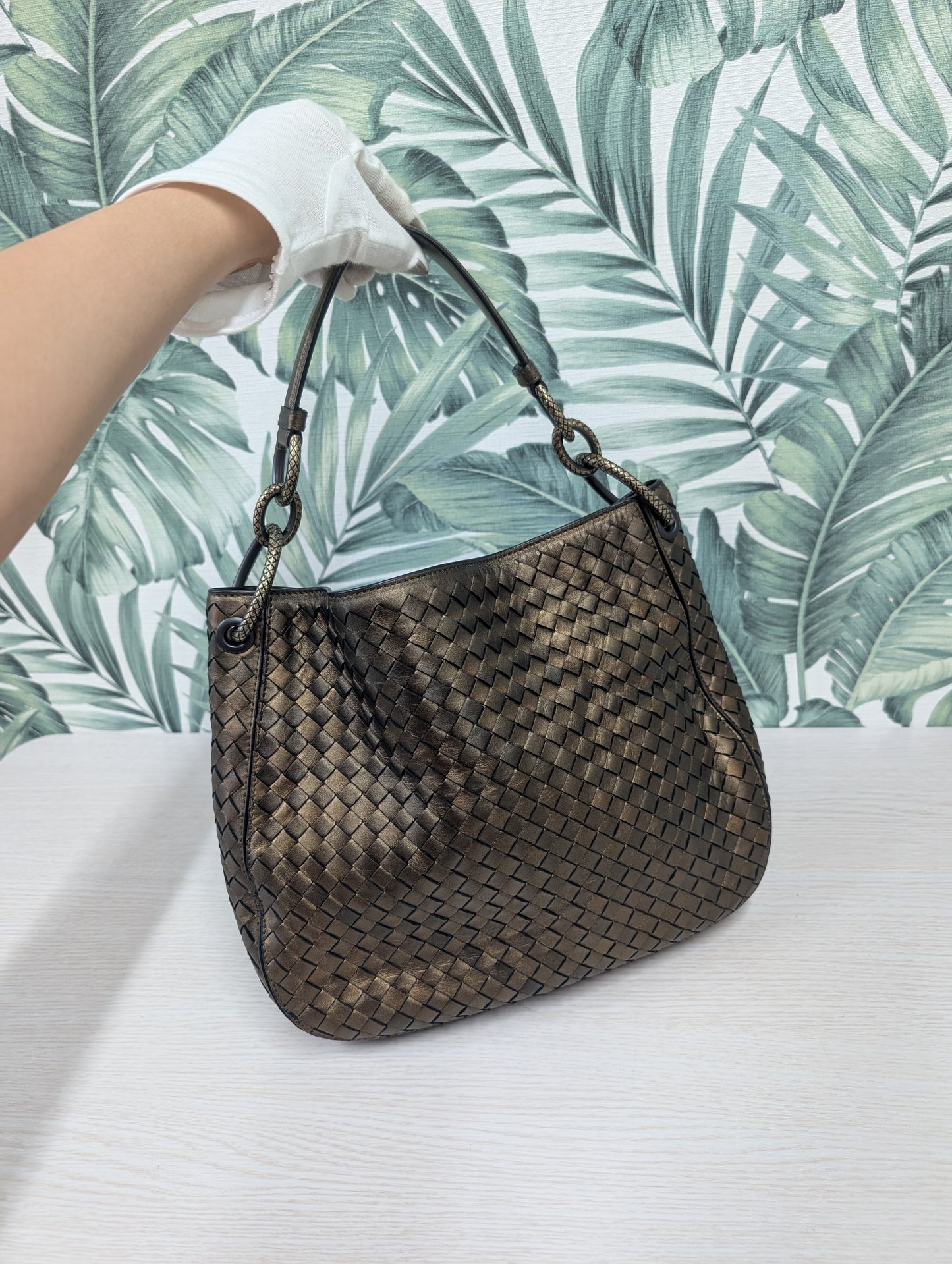Intrecciato Nappa Leather Loop Small
