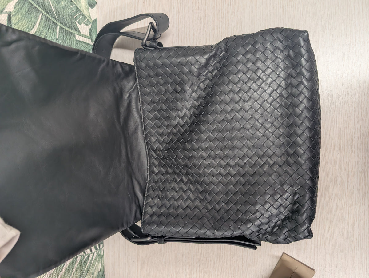 Intrecciato Messenger Bag
