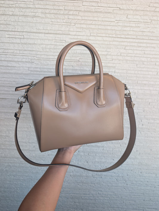 Antigona Smooth Calfskin Small